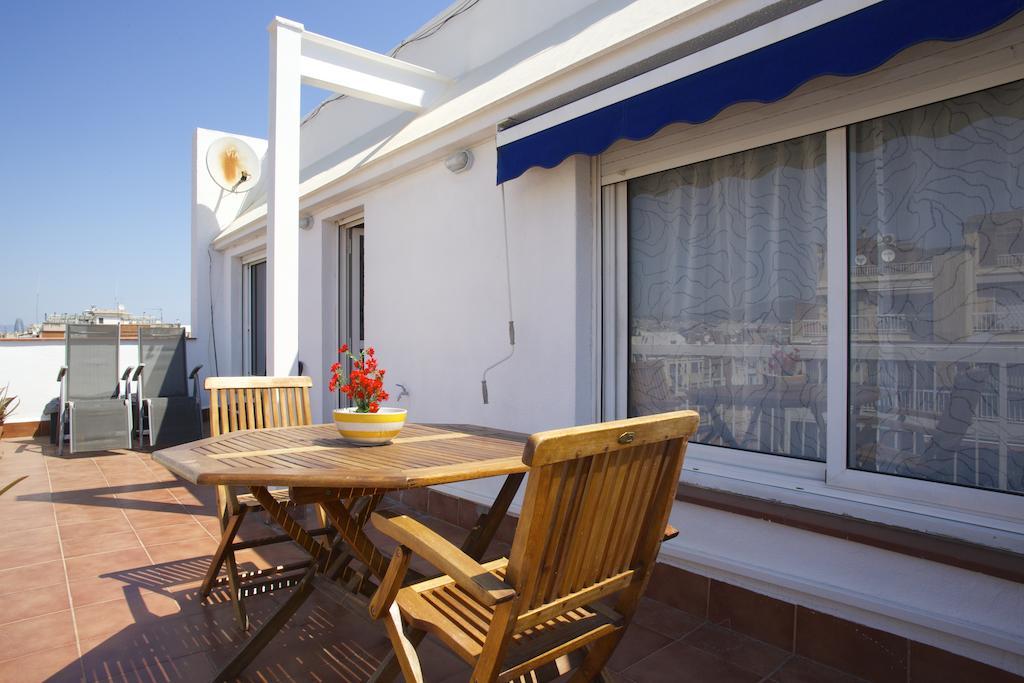 Attic Bcn Central Terrace Барселона Номер фото