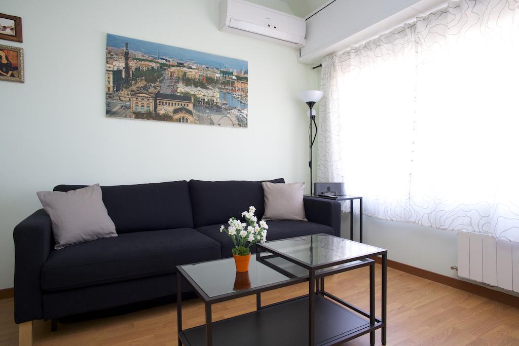 Attic Bcn Central Terrace Барселона Номер фото