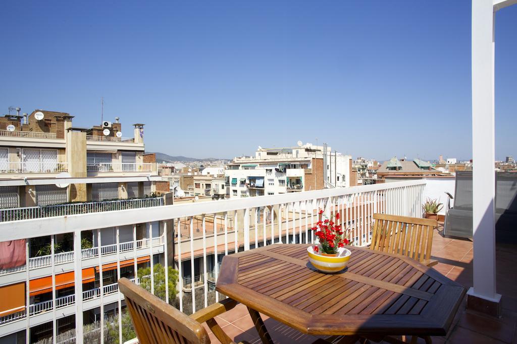 Attic Bcn Central Terrace Барселона Номер фото